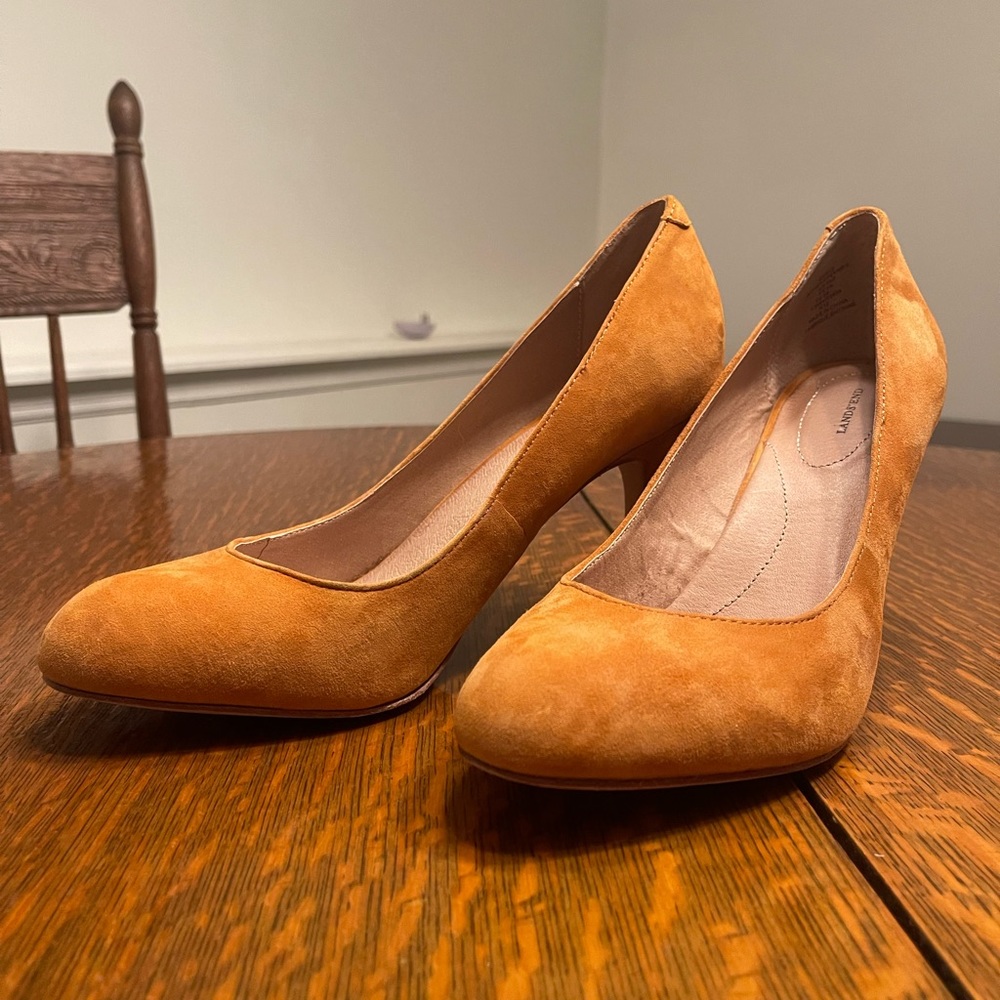 Lands end 4’ camel sweet potato colored pumps